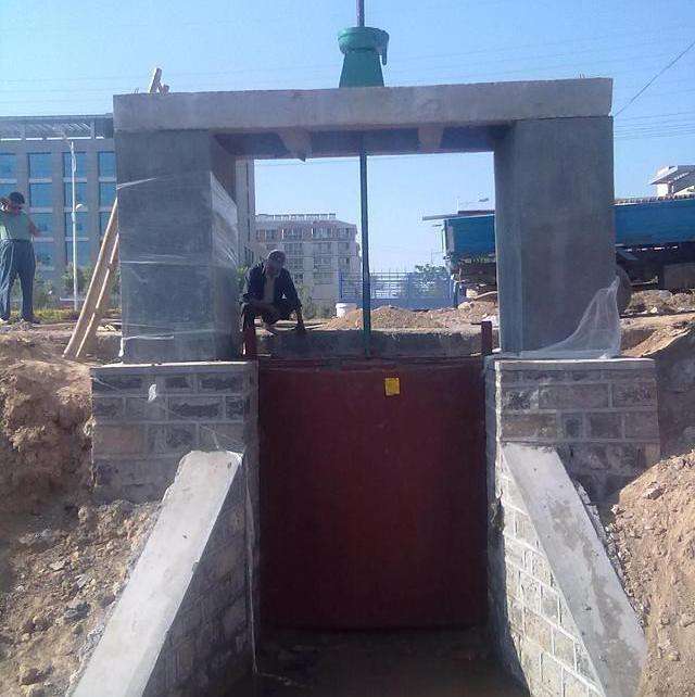 铸铁闸门